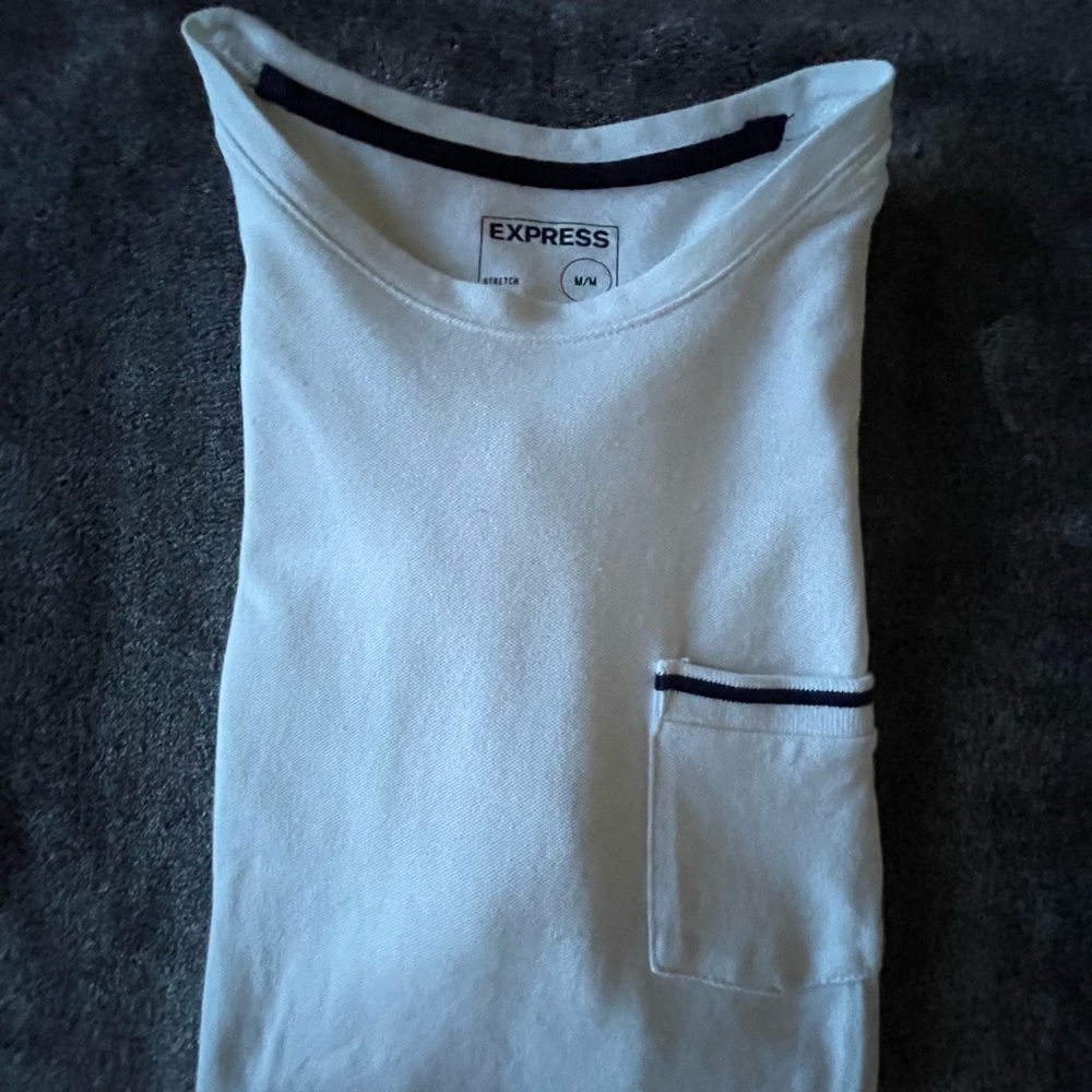 Express - Picture 2 of 3